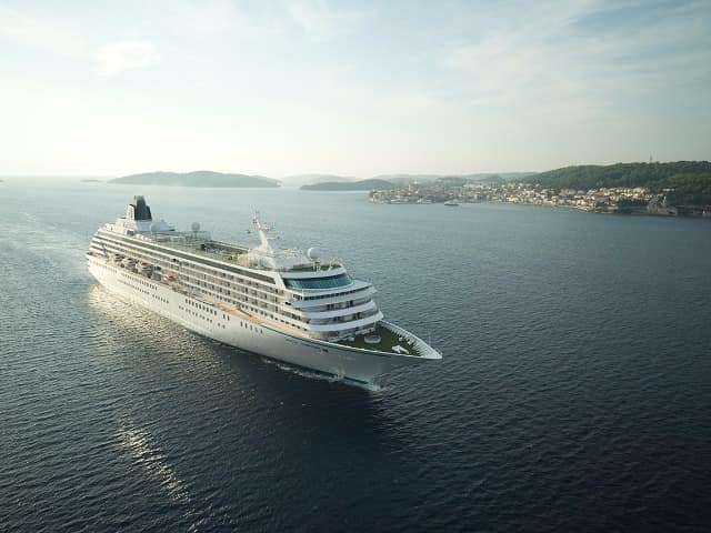 Crystal cruises symphony vista externa superior